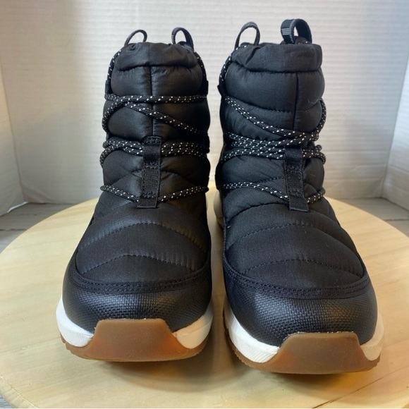 New! the north face women Black Themoball Lace Up Waterproof Winter Boots 8 - Picture 5 of 9